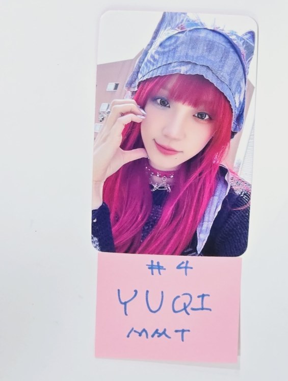 YUQI "YUQ1" - MMT Fansign Event Photocard [24.5.29] - HALLYUSUPERSTORE