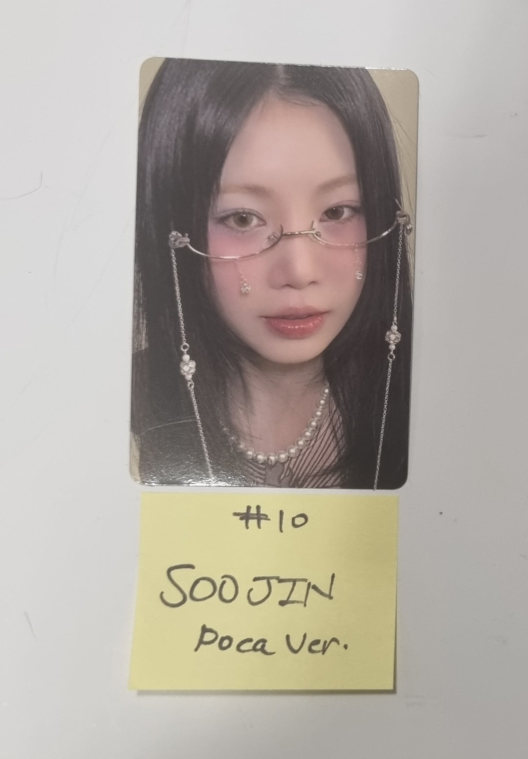 Soojin "RIZZ" - Official Photocard, QR Card  [Poca Album Ver.] [24.5.30] - HALLYUSUPERSTORE