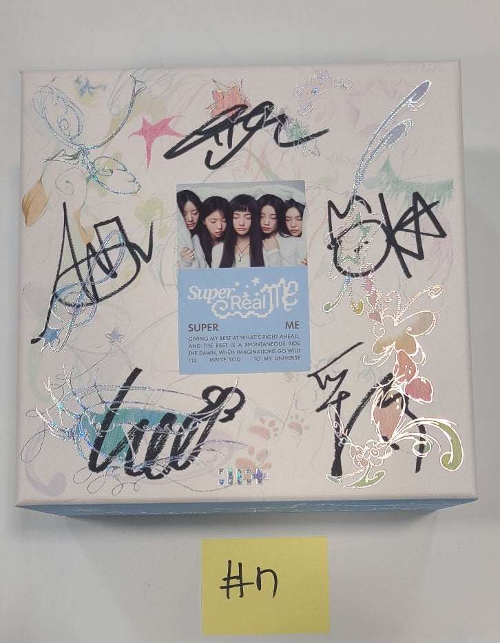 ILLIT "SUPER REAL ME" - MWave Event Signed Album [24.5.31] - HALLYUSUPERSTORE
