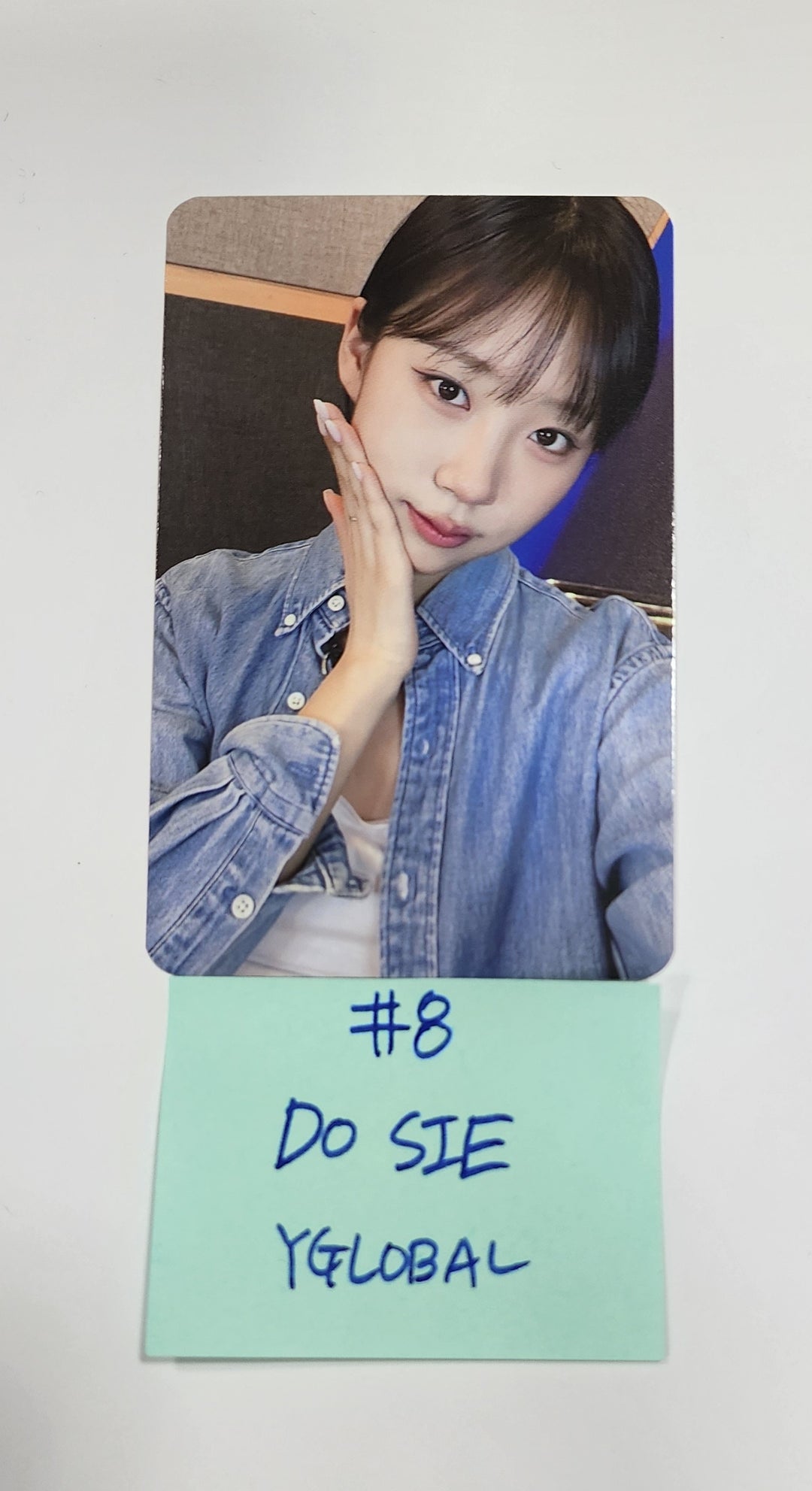 PURPLE KISS "BXX" - YGlobal Music Fansign Event Photocard [24.5.31] - HALLYUSUPERSTORE