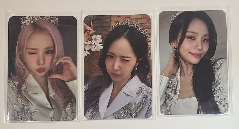 VIVIZ - [V.Hind Love And Tears] 2024 World Tour MD Event Photocard [24.06.03] - HALLYUSUPERSTORE