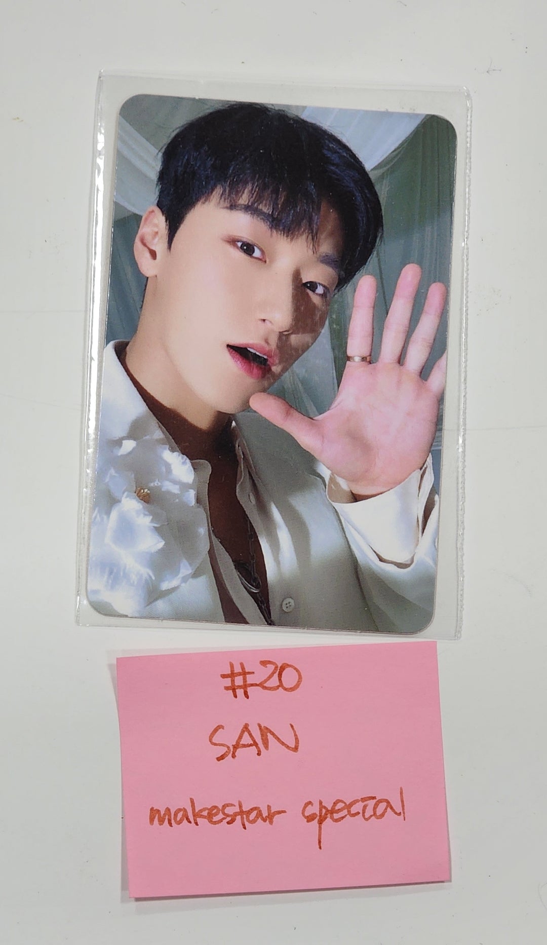 Ateez "GOLDEN HOUR : Part.1" - MakeStar Lucky Draw Event Special Photocard (Poca Album Ver.) [24.06.03] - HALLYUSUPERSTORE