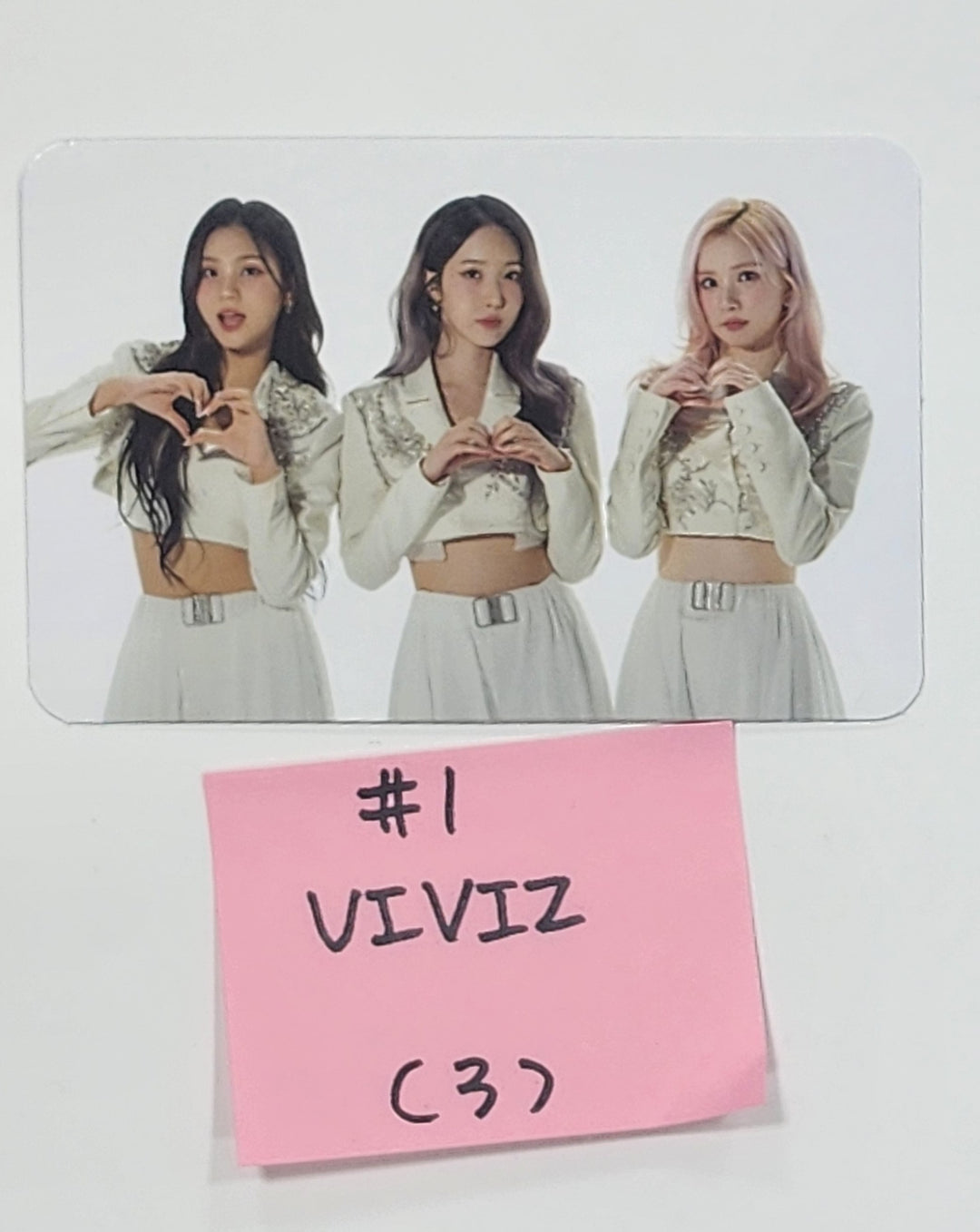 VIVIZ - [V.Hind Love And Tears] 2024 World Tour MD Trading Random Photocard [24.06.03] - HALLYUSUPERSTORE