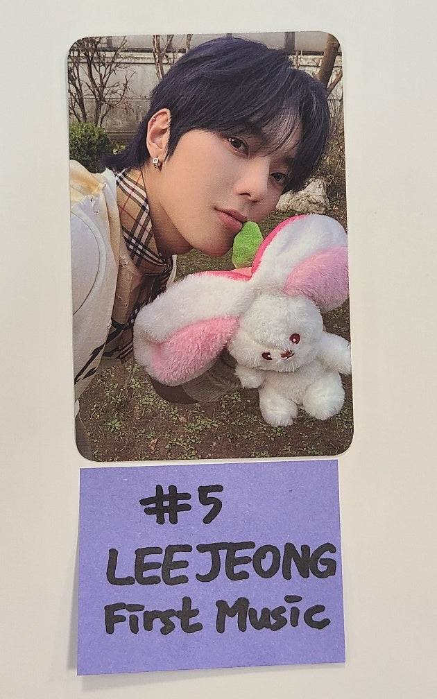 WHIB "ETERNAL YOUTH : KICK IT" - 1st Music Fansign Event Photocard [24.06.04] - HALLYUSUPERSTORE