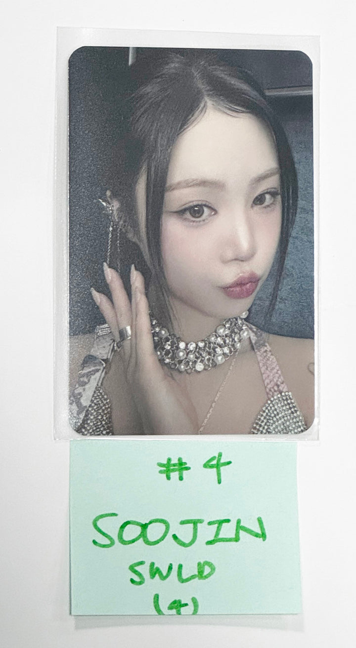 Soojin "RIZZ" - Soundwave Lucky Draw Event photocard [24.6.5] - HALLYUSUPERSTORE