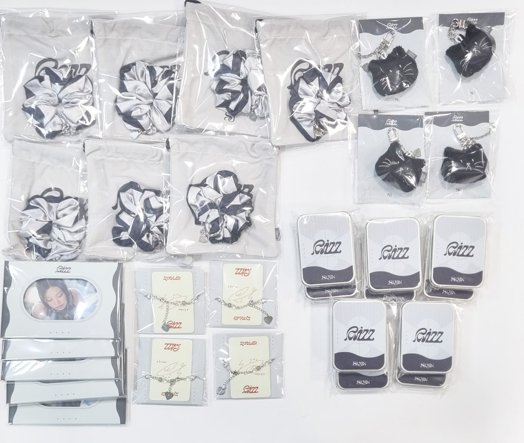 Soojin "RIZZ" - Official MD [PostcardSet ,Tincase Photo Set, Keyring, Bracelet, Scrunchie Set] [24.6.5] - HALLYUSUPERSTORE