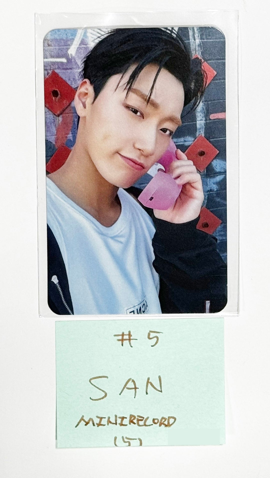 Ateez "GOLDEN HOUR : Part.1" - Mini Record Pre-Order Benefit Photocard [Platform Ver.] [24.6.5] - HALLYUSUPERSTORE
