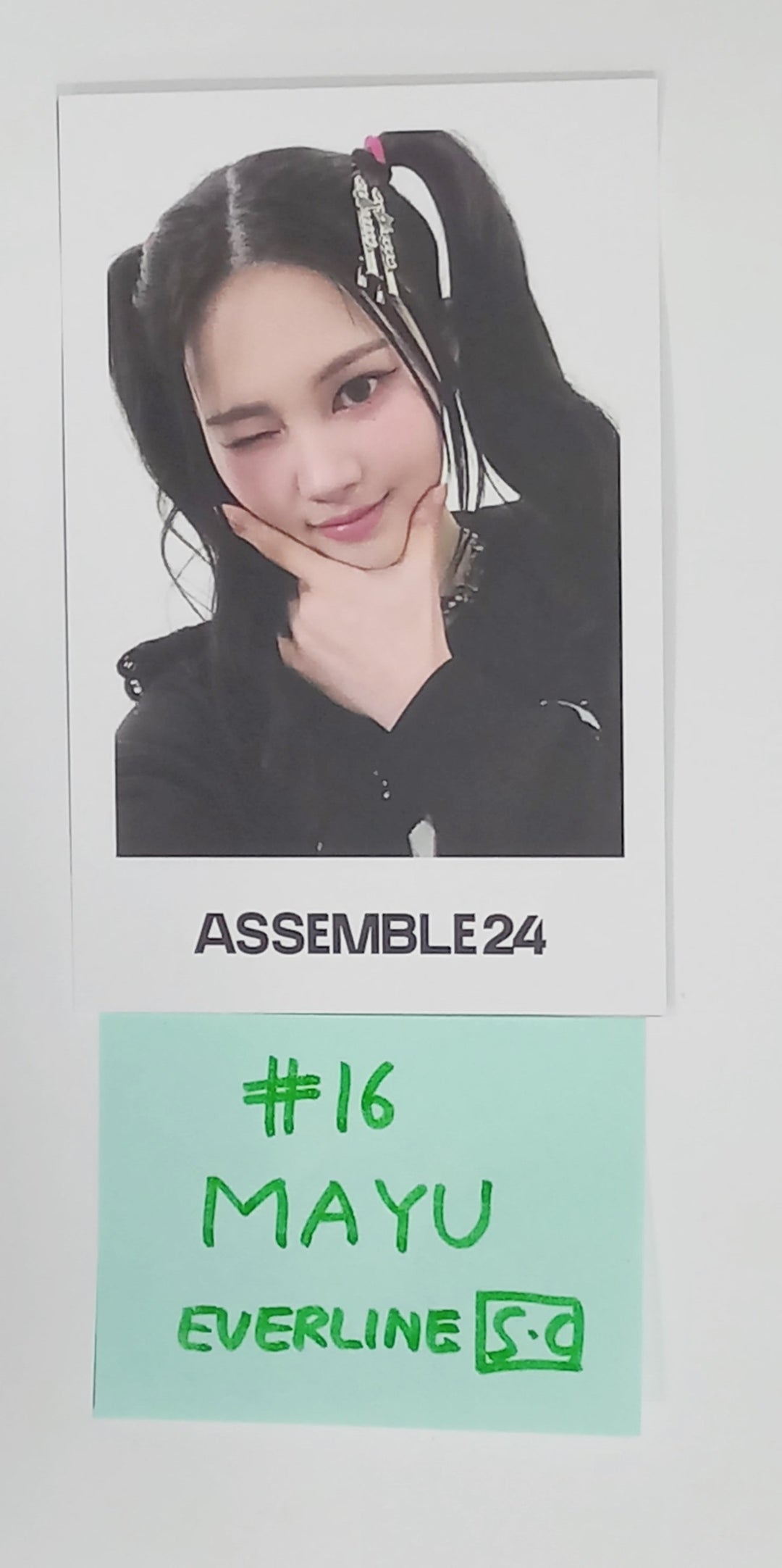 tripleS "ASSEMBLE24" - Everline Showcase Pre-Order Benefit Photocard [24.6.5] - HALLYUSUPERSTORE
