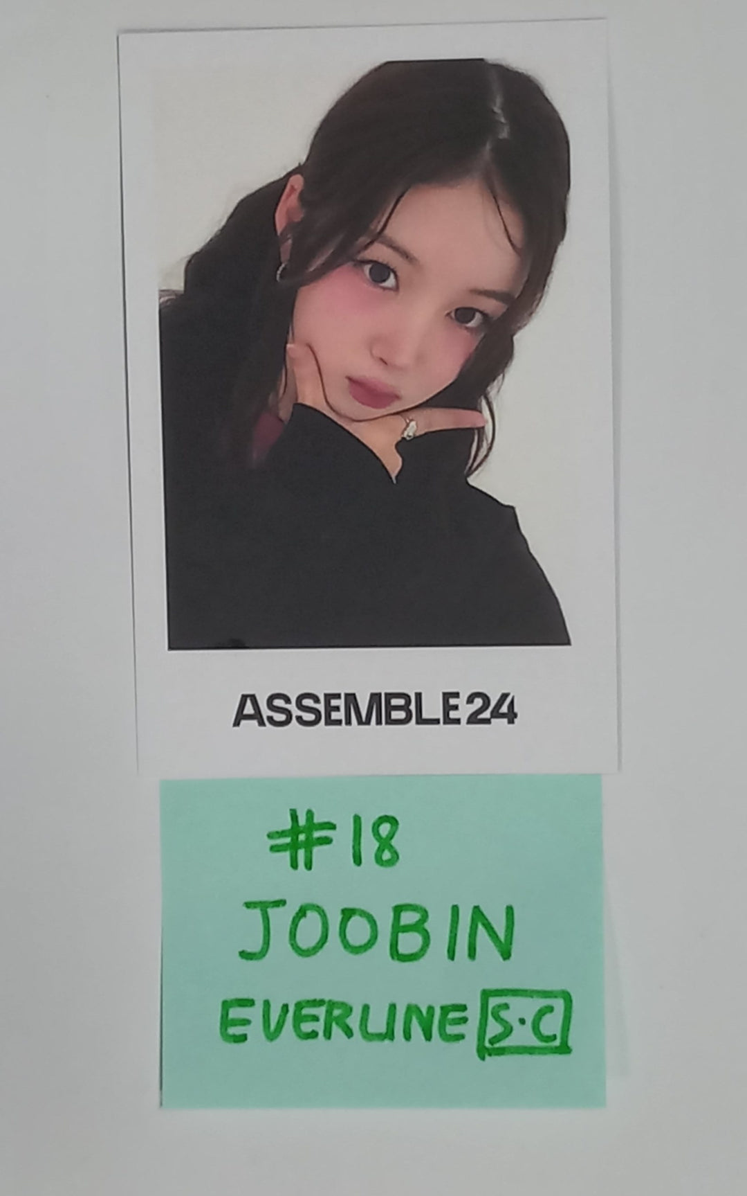 tripleS "ASSEMBLE24" - Everline Showcase Pre-Order Benefit Photocard [24.6.5] - HALLYUSUPERSTORE