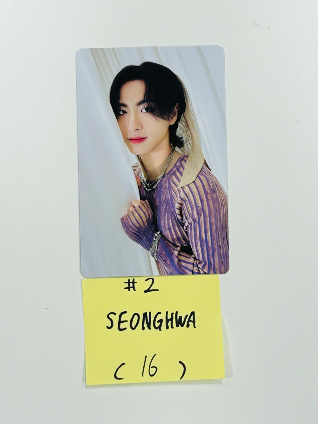Ateez "GOLDEN HOUR : Part.1" - Official Photocard [24.6.5] - HALLYUSUPERSTORE