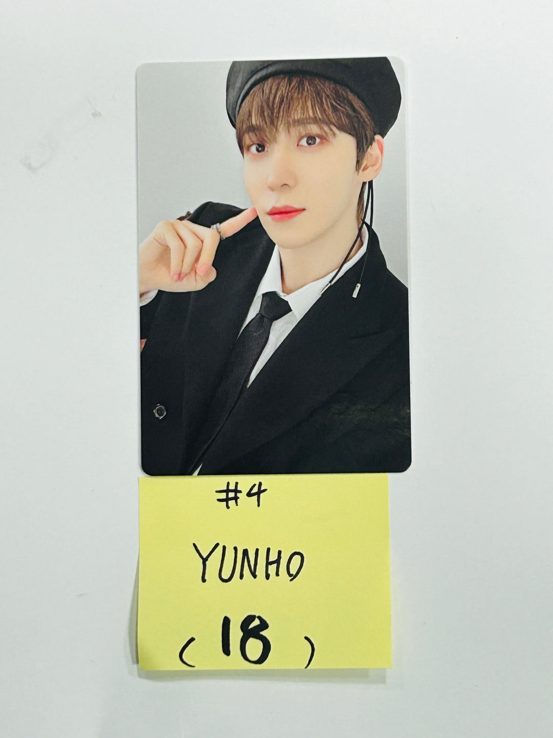 Ateez "GOLDEN HOUR : Part.1" - Official Photocard [24.6.5] - HALLYUSUPERSTORE