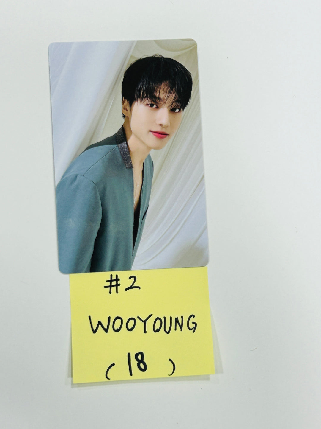 Ateez "GOLDEN HOUR : Part.1" - Official Photocard [24.6.5] - HALLYUSUPERSTORE