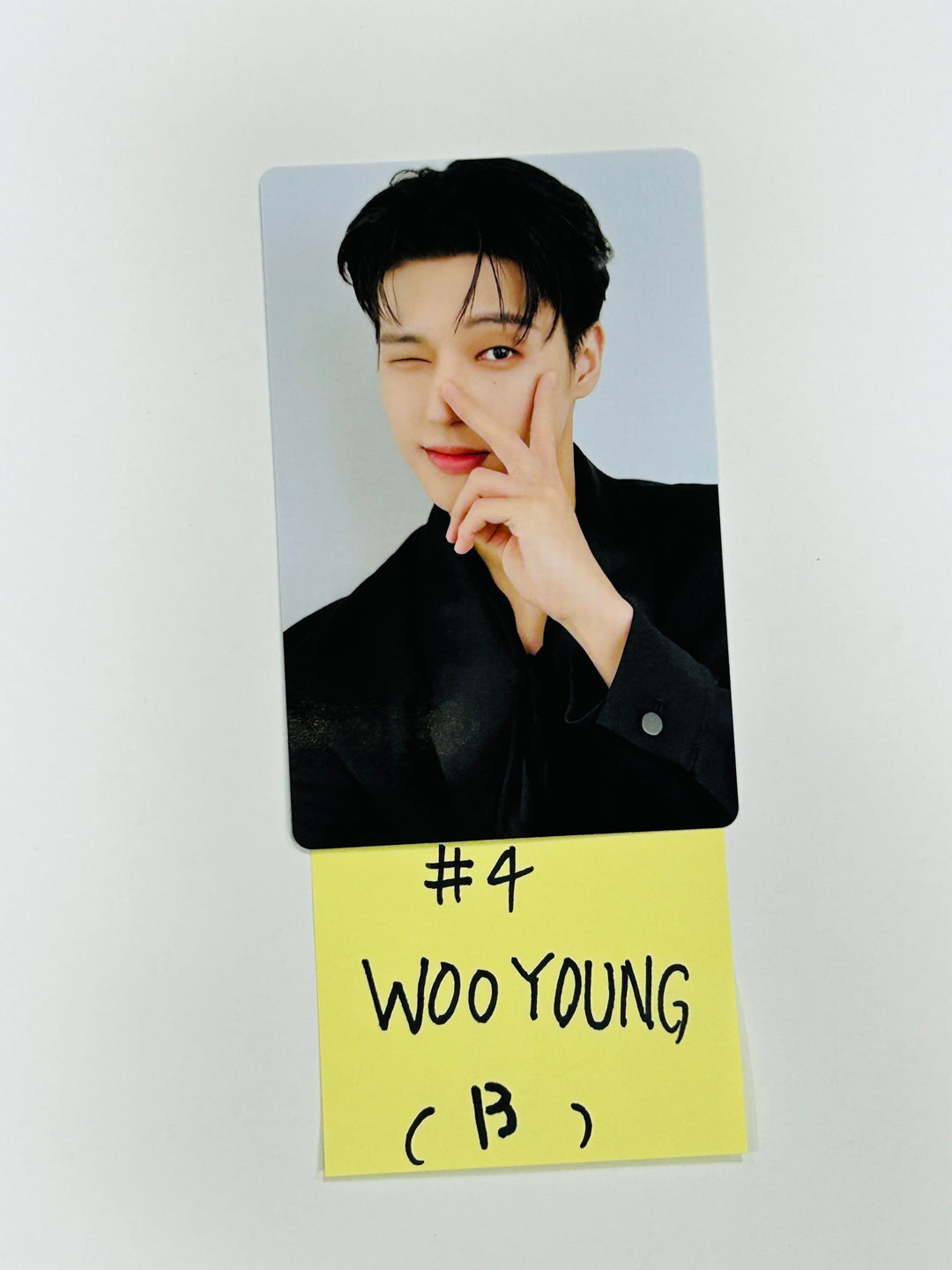 Ateez "GOLDEN HOUR : Part.1" - Official Photocard [24.6.5] - HALLYUSUPERSTORE