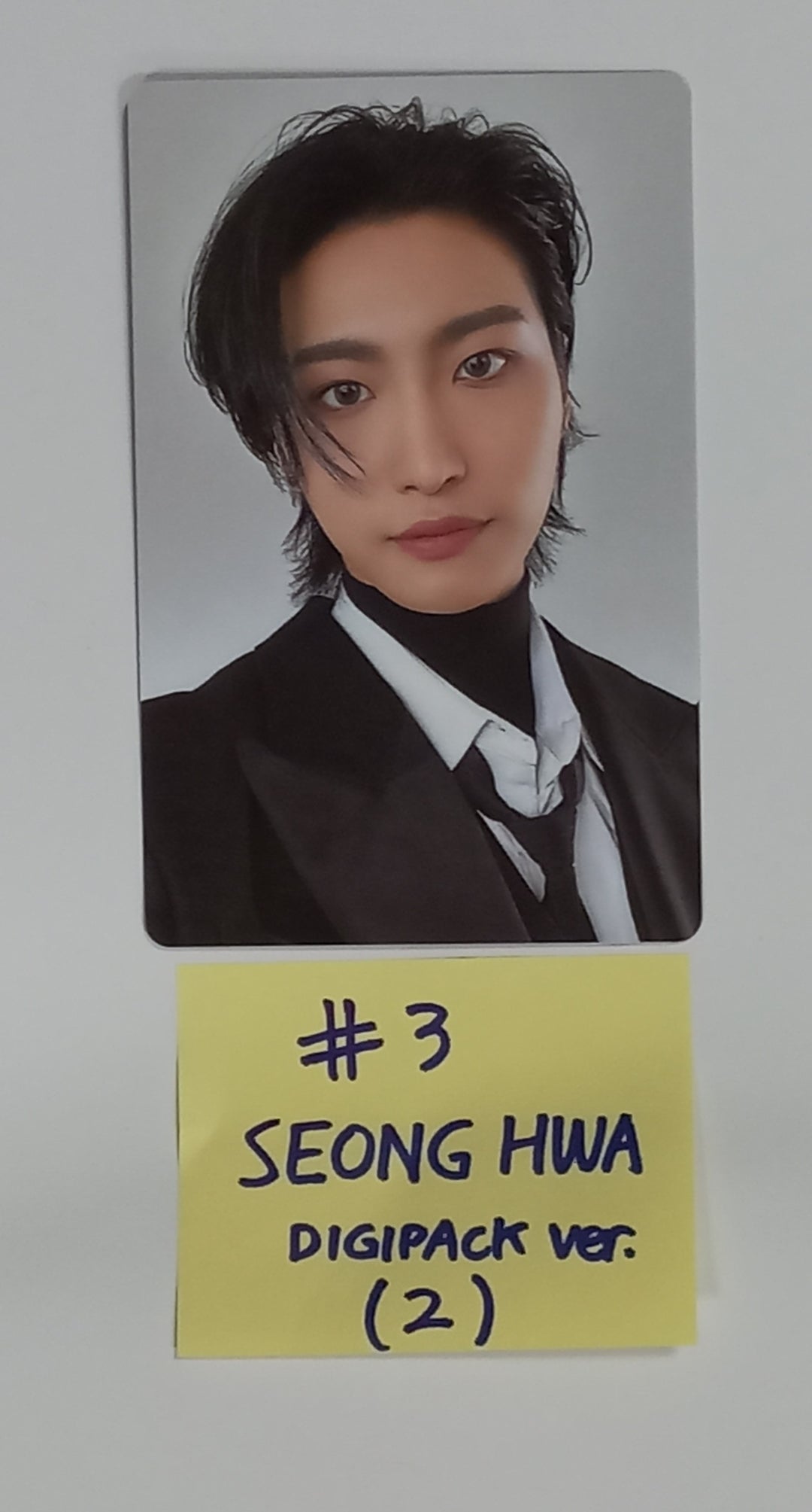 Ateez "GOLDEN HOUR : Part.1" - Official Photocard [Digipack Ver.] [24.6.5] - HALLYUSUPERSTORE