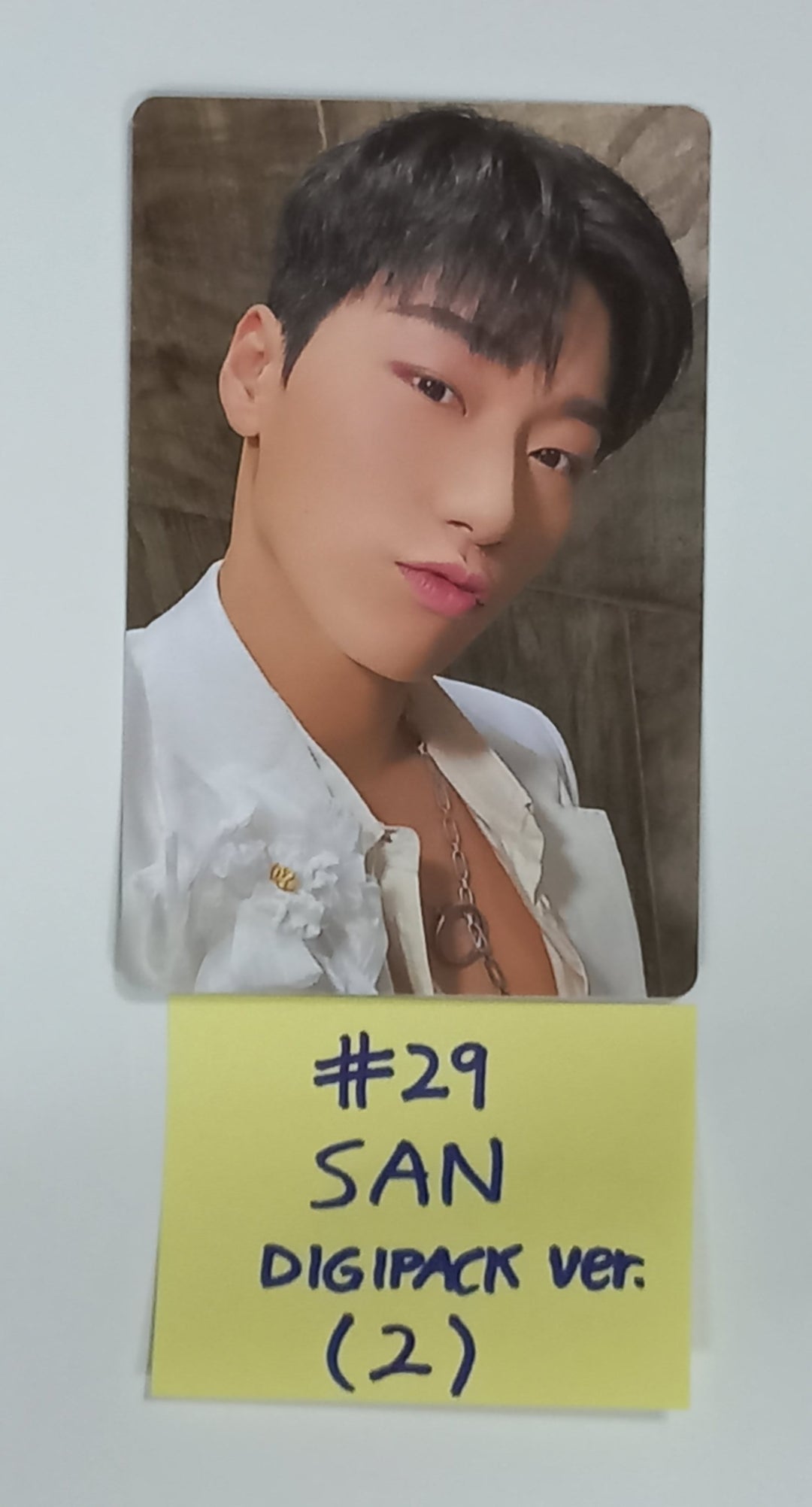 Ateez "GOLDEN HOUR : Part.1" - Official Photocard [Digipack Ver.] [24.6.5] - HALLYUSUPERSTORE