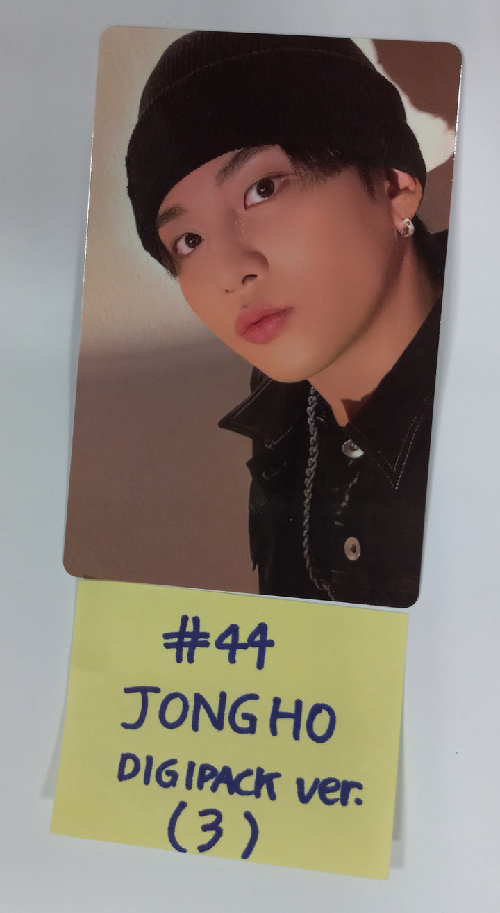 Ateez "GOLDEN HOUR : Part.1" - Official Photocard [Digipack Ver.] [24.6.5] - HALLYUSUPERSTORE