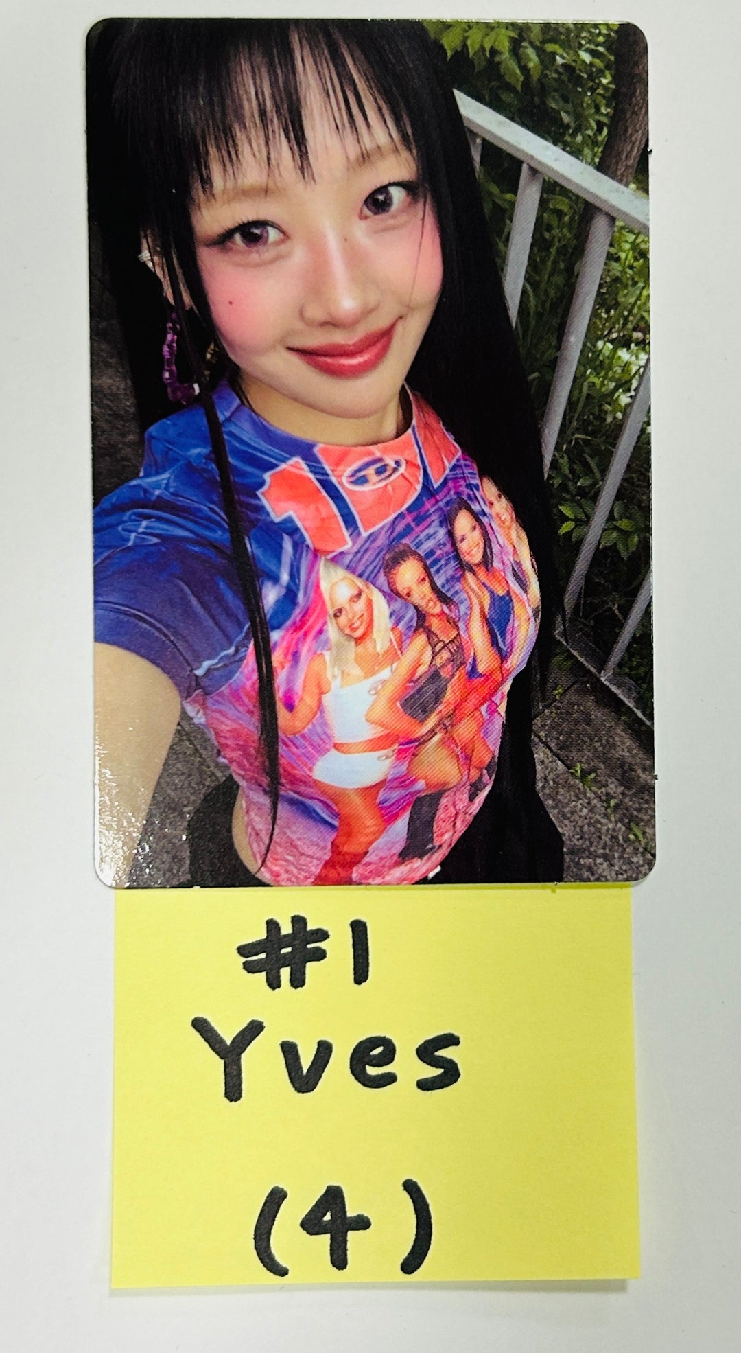 Yves "LOOP" - Official Photocard [24.6.7] - HALLYUSUPERSTORE