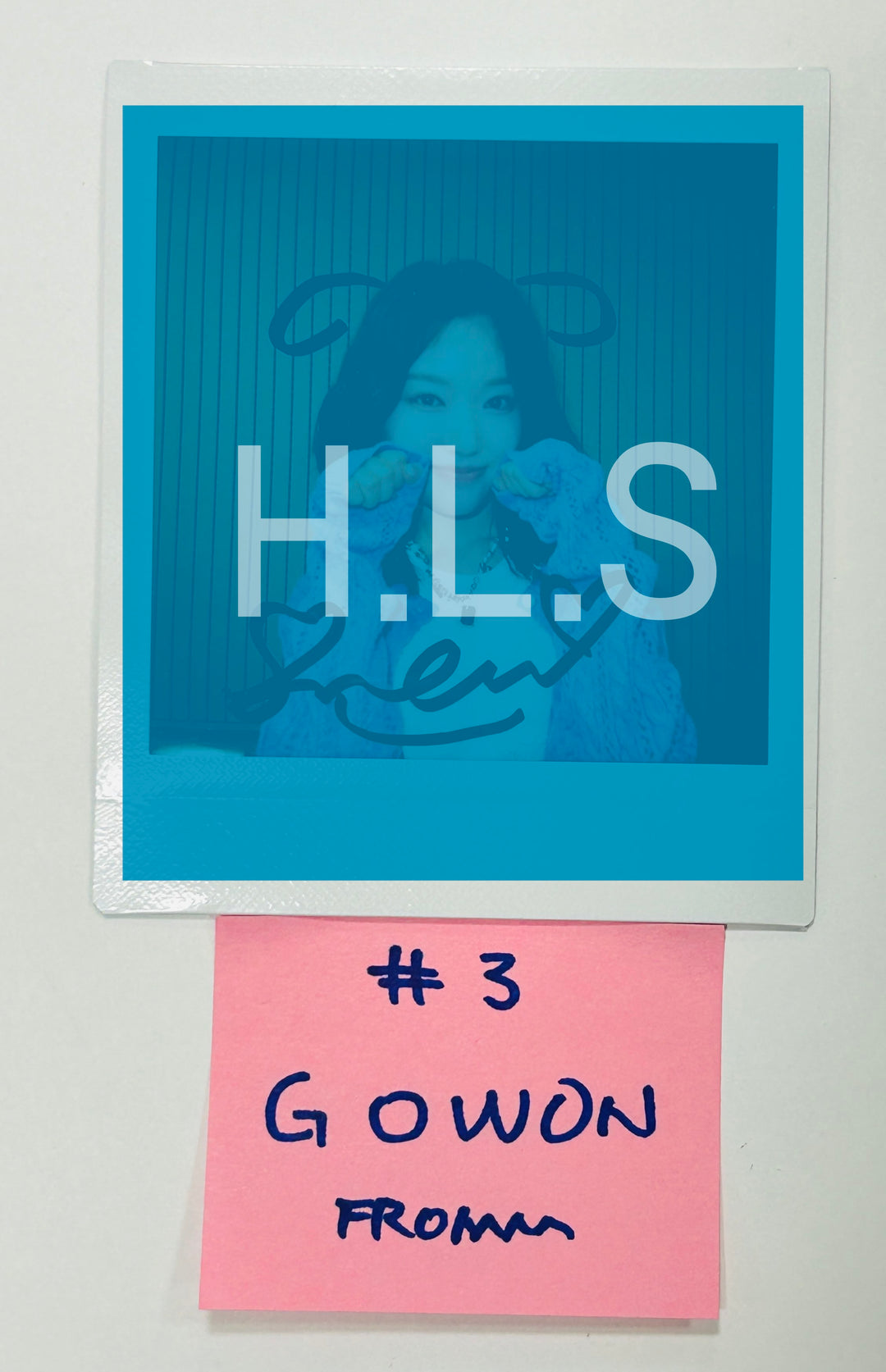 Loossemble "One of a Kind" - Hand Autographed(Signed) Mini Postcard, 2X Polaroid [24.6.7] - HALLYUSUPERSTORE