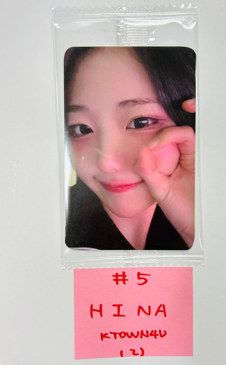 QWER "MANITO" - Ktown4U Fansign Event Photocard [24.6.7] - HALLYUSUPERSTORE