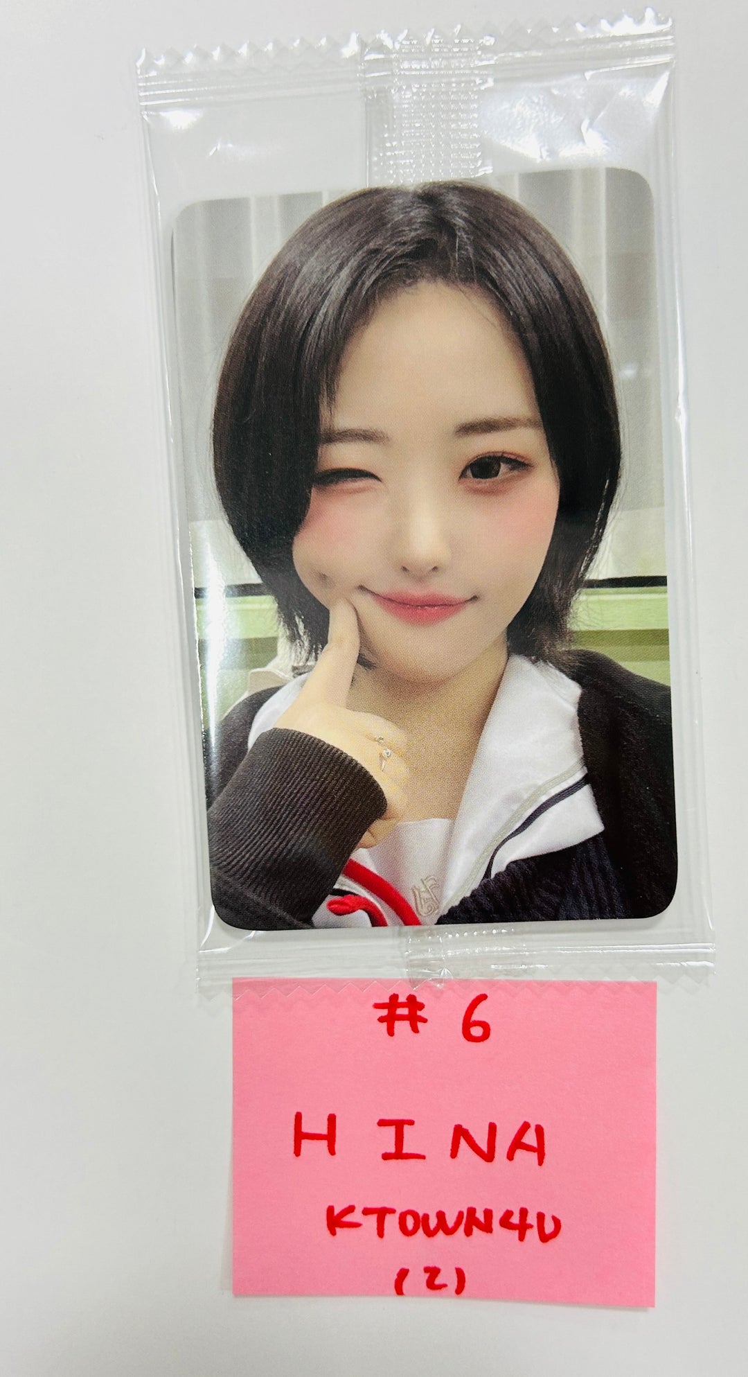 QWER "MANITO" - Ktown4U Fansign Event Photocard [24.6.7] - HALLYUSUPERSTORE