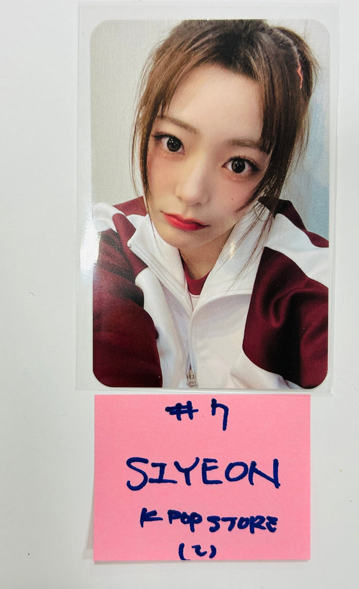 QWER "MANITO" - K-Pop Store Fansign Event Photocard [24.6.7] - HALLYUSUPERSTORE