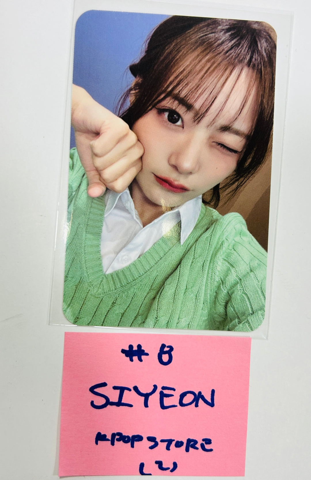 QWER "MANITO" - K-Pop Store Fansign Event Photocard [24.6.7] - HALLYUSUPERSTORE