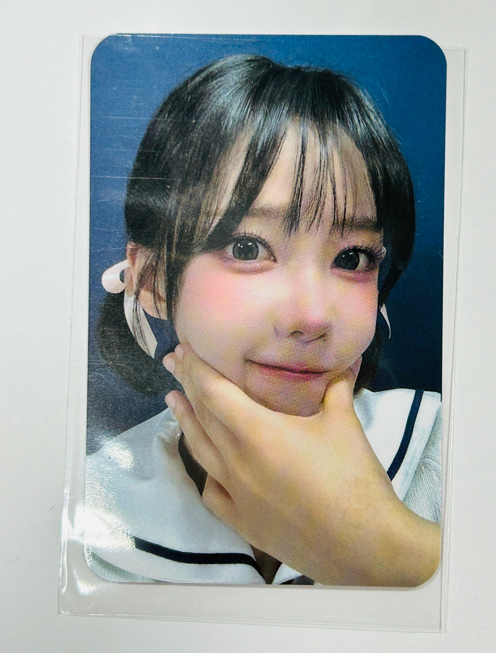 MAGENTA (Of QWER) "MANITO" - K-Pop Store Fansign Event Winner Photocard [24.6.7] - HALLYUSUPERSTORE
