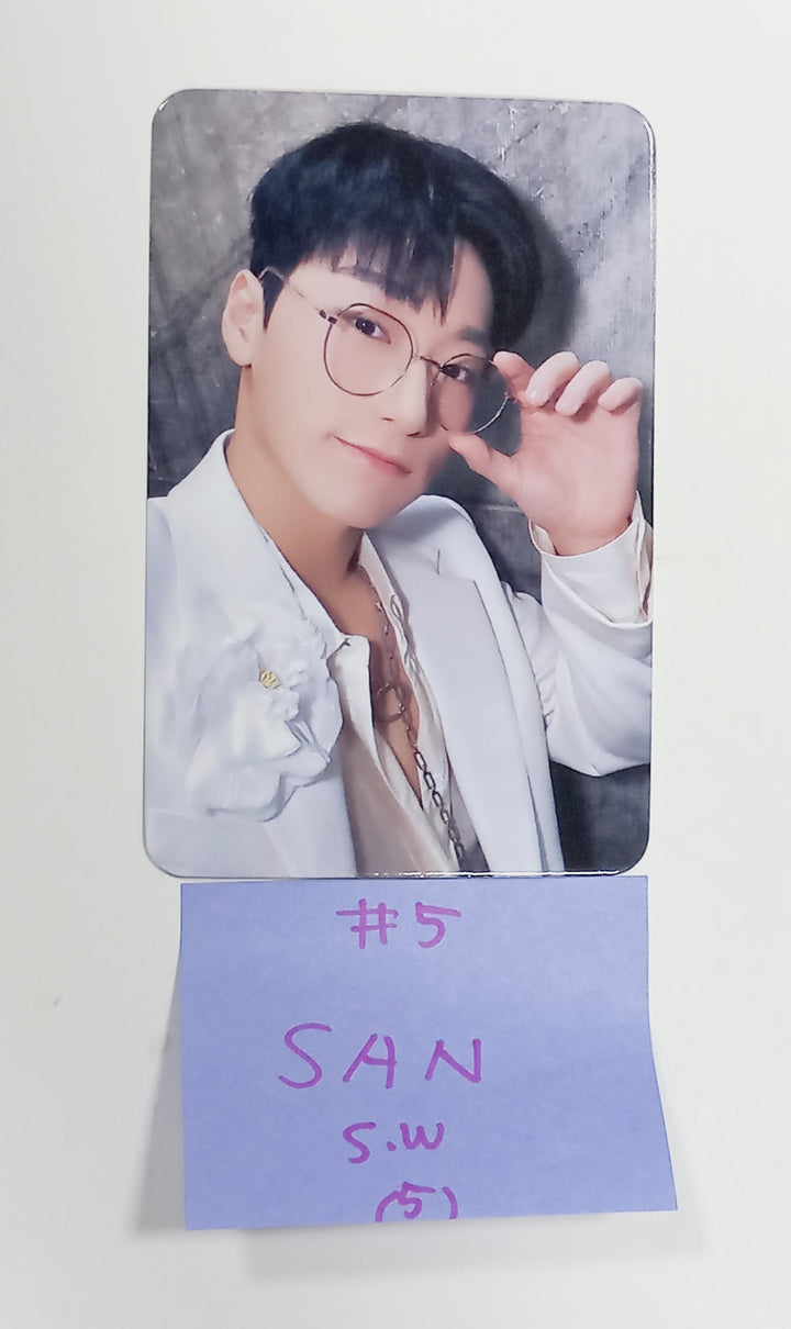 Ateez "GOLDEN HOUR : Part.1" - Soundwave Fansign Event Photocard [24.6.10] - HALLYUSUPERSTORE