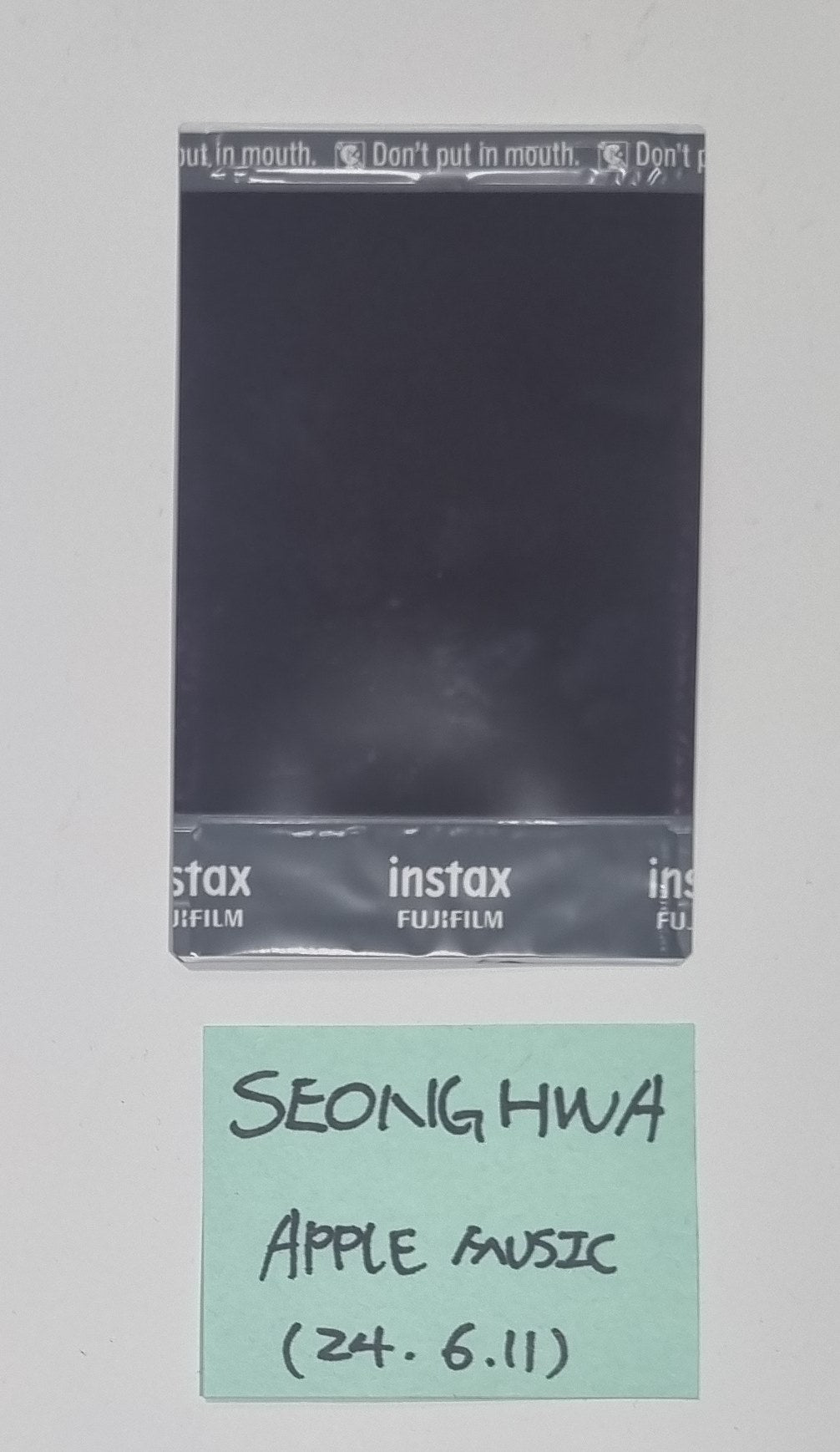 Seonghwa (Of Ateez) "GOLDEN HOUR : Part.1" - Hand Autographed(Signed) Polaroid [24.6.11] - HALLYUSUPERSTORE