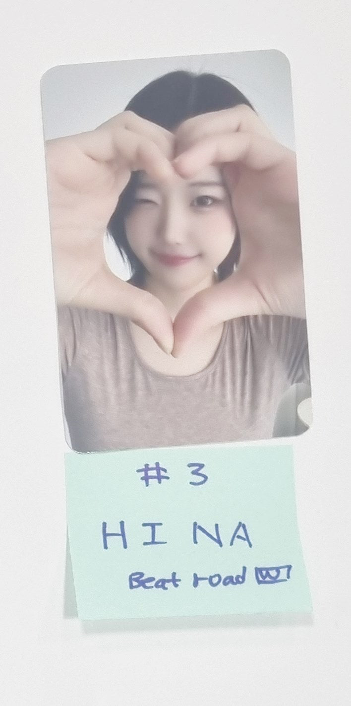 QWER "MANITO" - Beat Road Fansign Event Winner Photocard Round 2 [24.6.11] - HALLYUSUPERSTORE