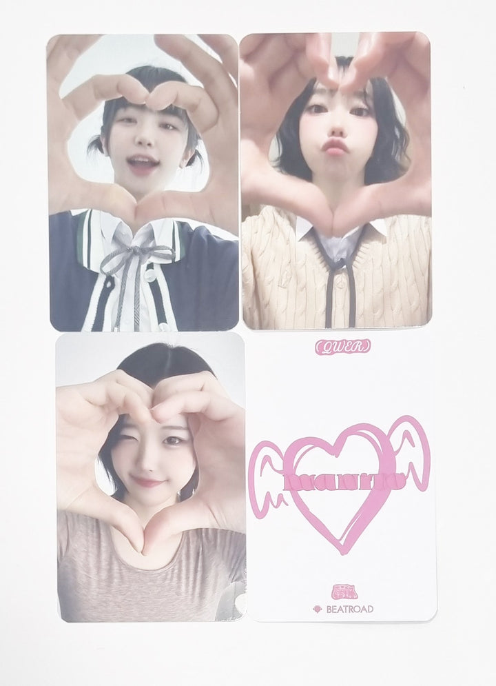 QWER "MANITO" - Beat Road Fansign Event Winner Photocard Round 2 [24.6.11] - HALLYUSUPERSTORE
