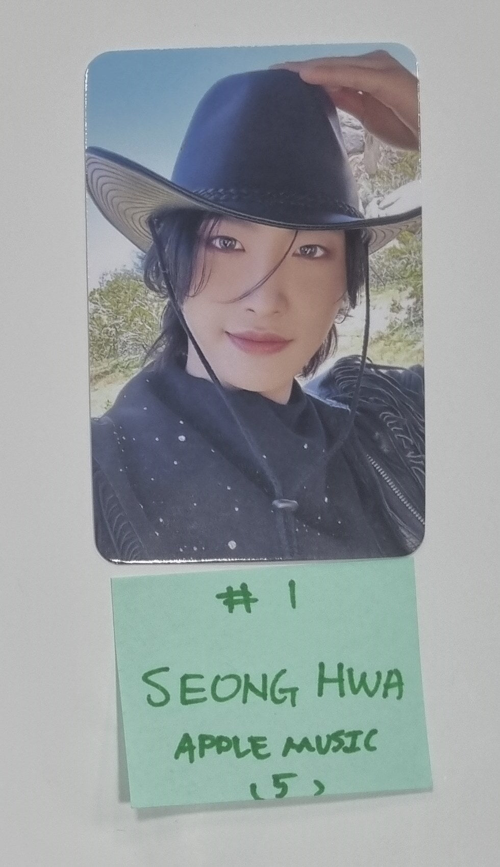 Ateez "GOLDEN HOUR : Part.1" - Apple Music Fansign Event Photocard [24.6.11] - HALLYUSUPERSTORE