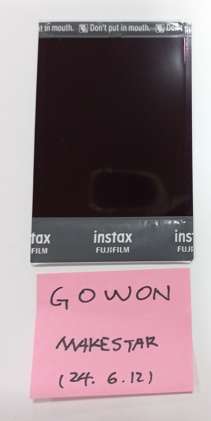 Gowon (Of Loossemble) "One of a Kind" - Hand Autographed(Signed) Polaroid [24.6.12] - HALLYUSUPERSTORE