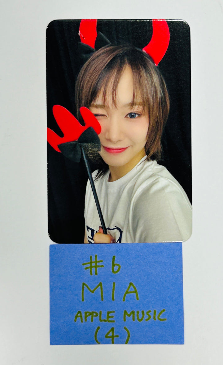 Everglow "ZOMBIE " - Apple Music Lucky Draw Event Photocard [24.6.13] - HALLYUSUPERSTORE