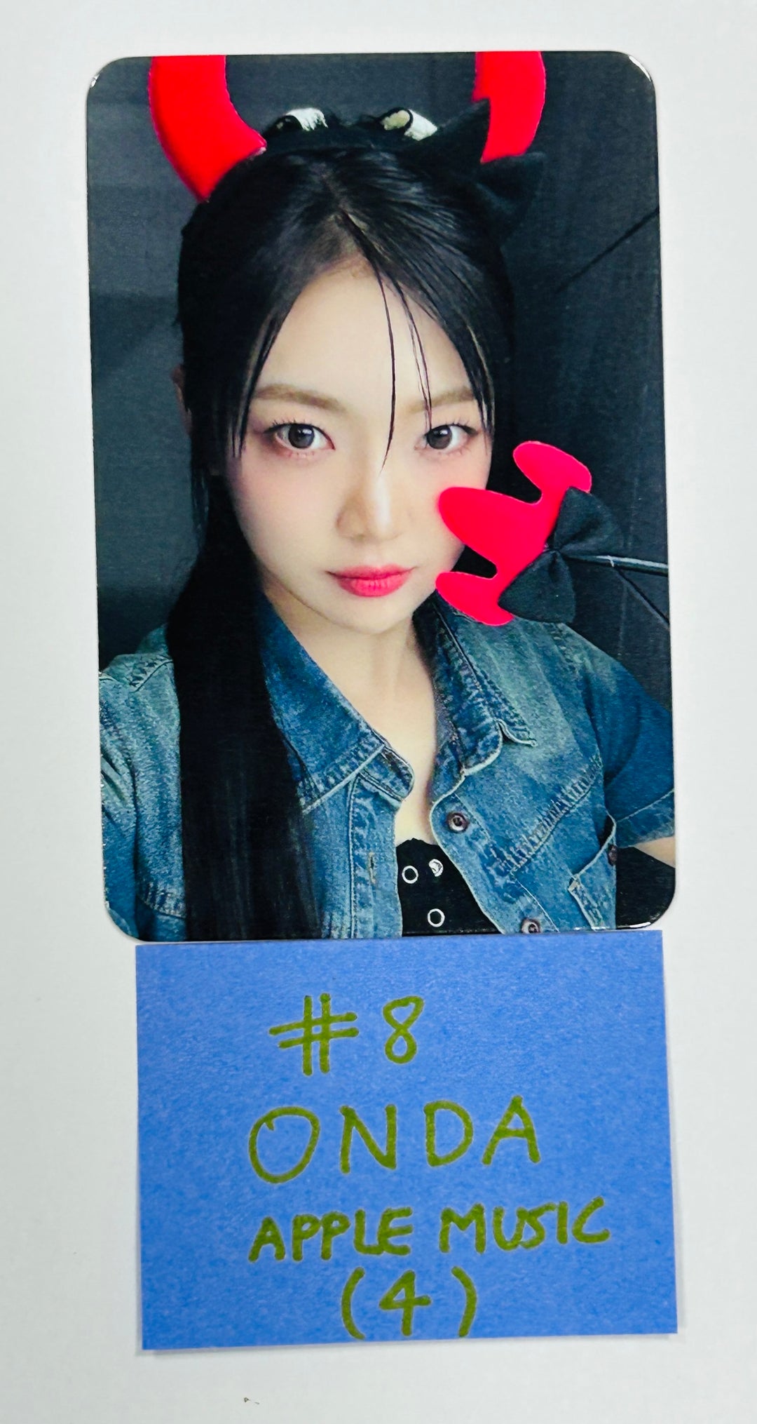 Everglow "ZOMBIE " - Apple Music Lucky Draw Event Photocard [24.6.13] - HALLYUSUPERSTORE