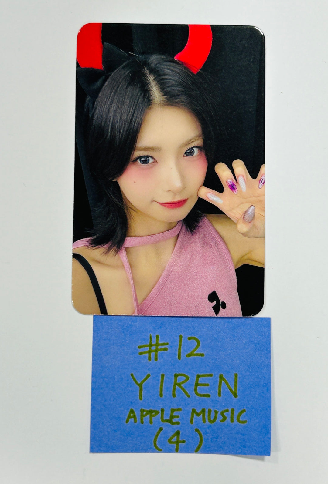 Everglow "ZOMBIE " - Apple Music Lucky Draw Event Photocard [24.6.13] - HALLYUSUPERSTORE