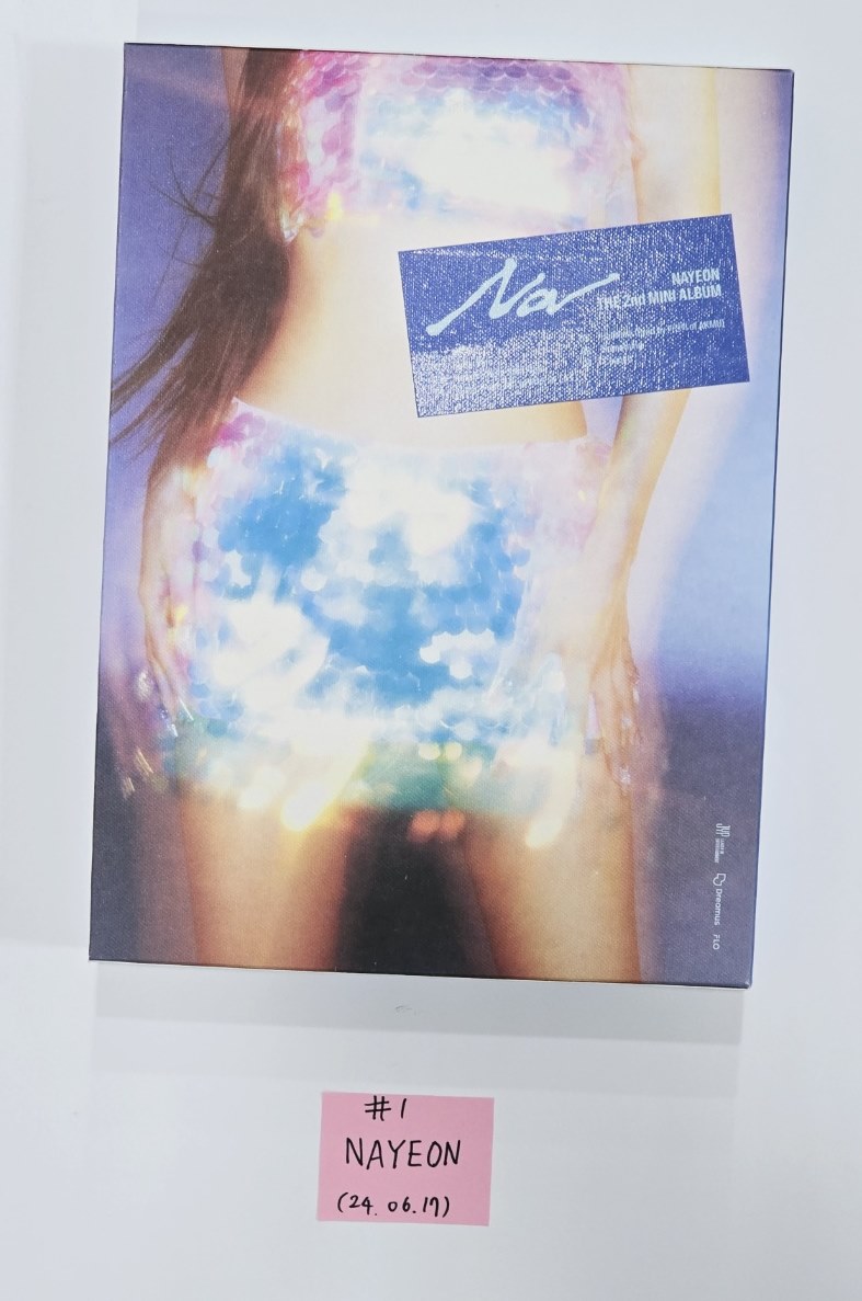 NAYEON (Of TWICE) "NA" - Hand Autographed(Signed) Promo Album [24.6.17] - HALLYUSUPERSTORE