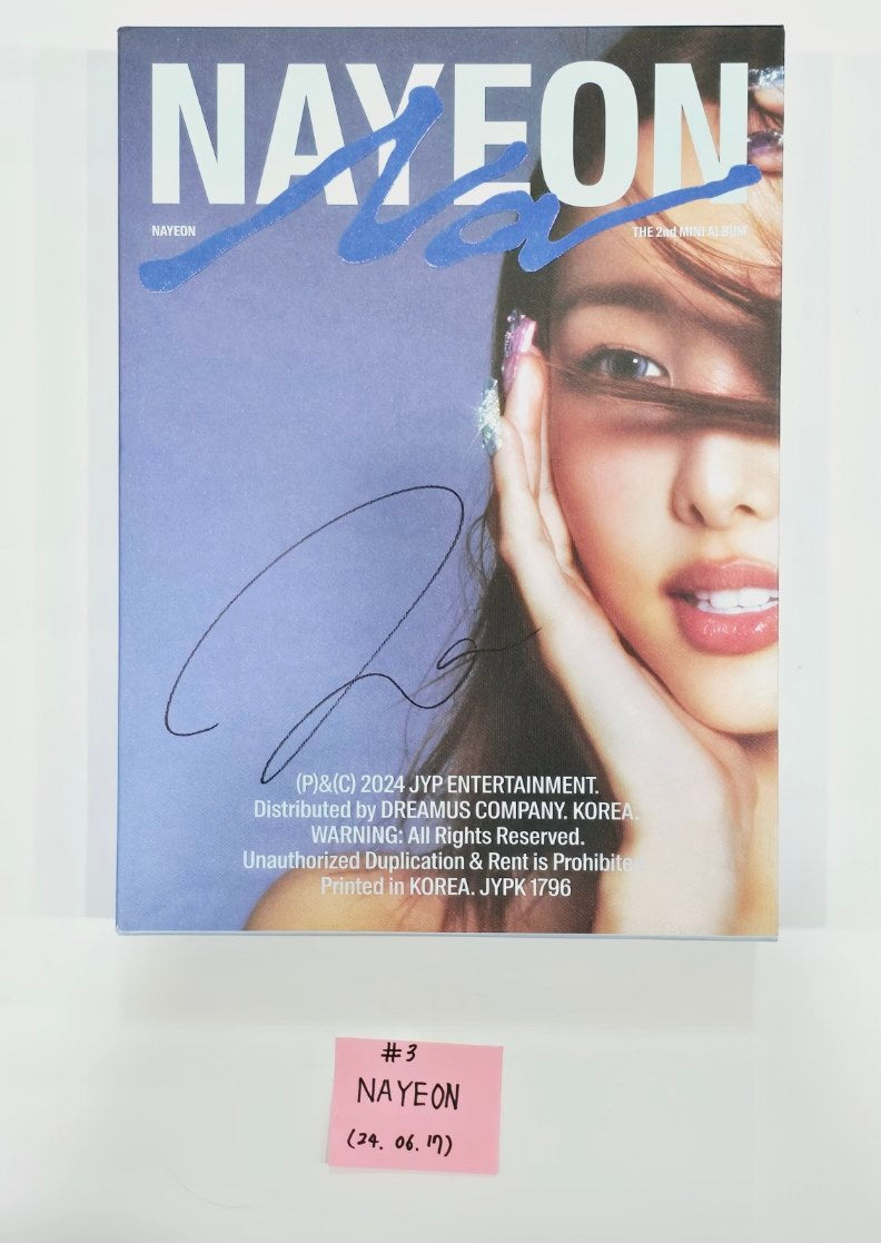 NAYEON (Of TWICE) "NA" - Hand Autographed(Signed) Promo Album [24.6.17] - HALLYUSUPERSTORE