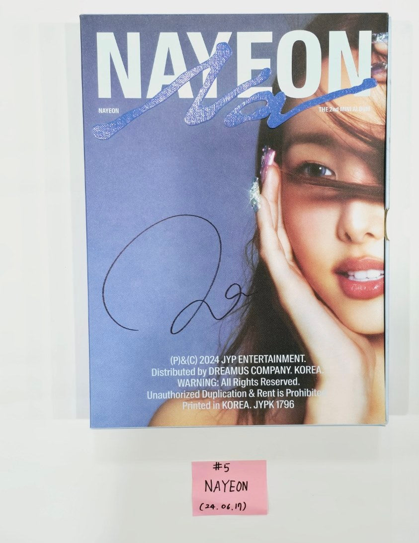 NAYEON (Of TWICE) "NA" - Hand Autographed(Signed) Promo Album [24.6.17] - HALLYUSUPERSTORE