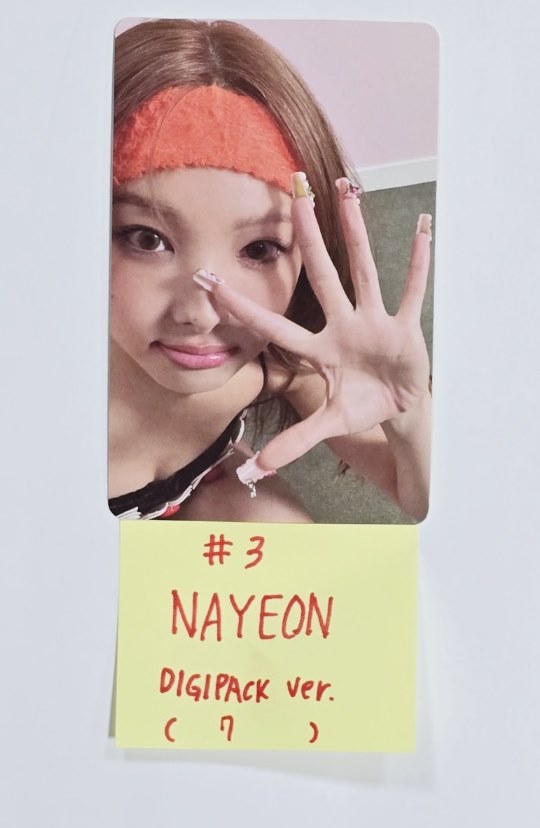 NAYEON (Of TWICE) "NA" - Official Photocard, Polaroid Photocard [Digipack Ver.] [24.6.18] - HALLYUSUPERSTORE