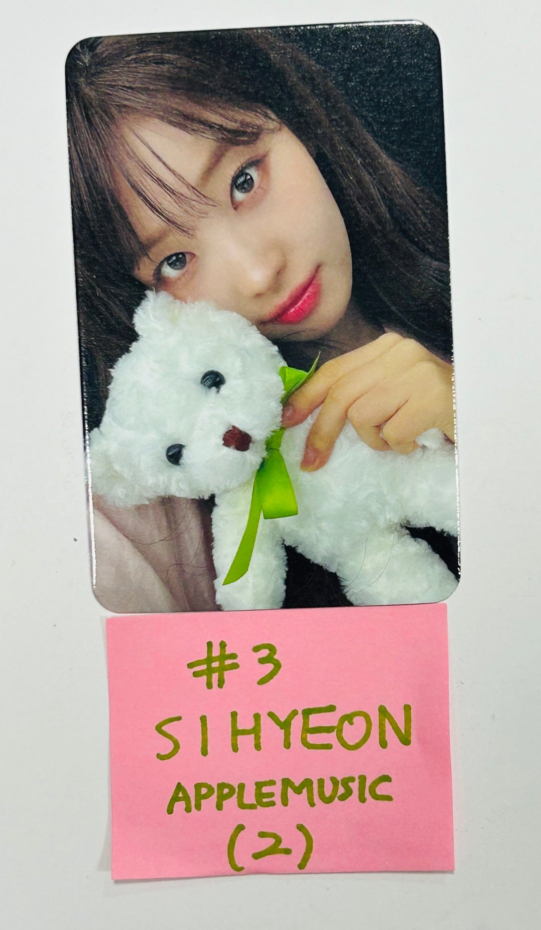 Everglow "ZOMBIE " - Apple Music Fansign Event Photocard [24.6.20] - HALLYUSUPERSTORE