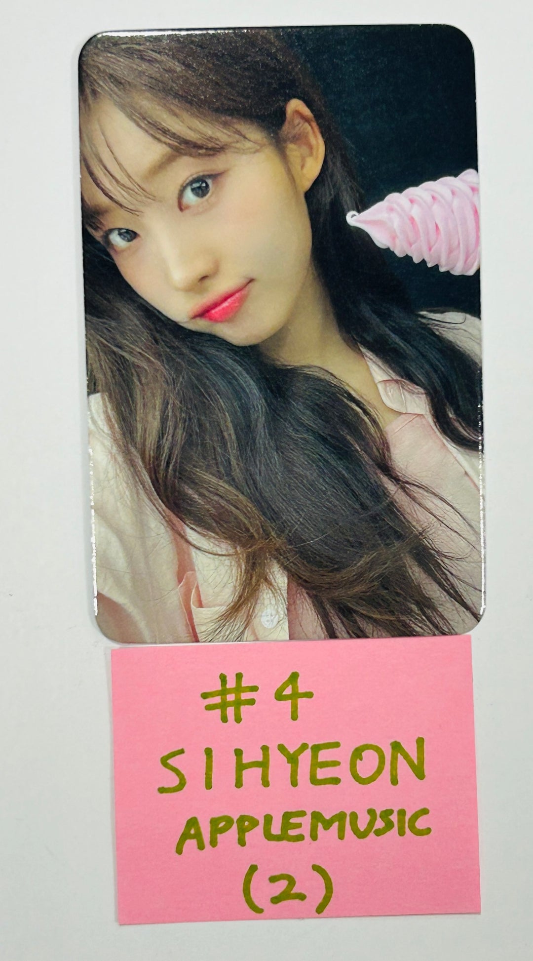 Everglow "ZOMBIE " - Apple Music Fansign Event Photocard [24.6.20] - HALLYUSUPERSTORE