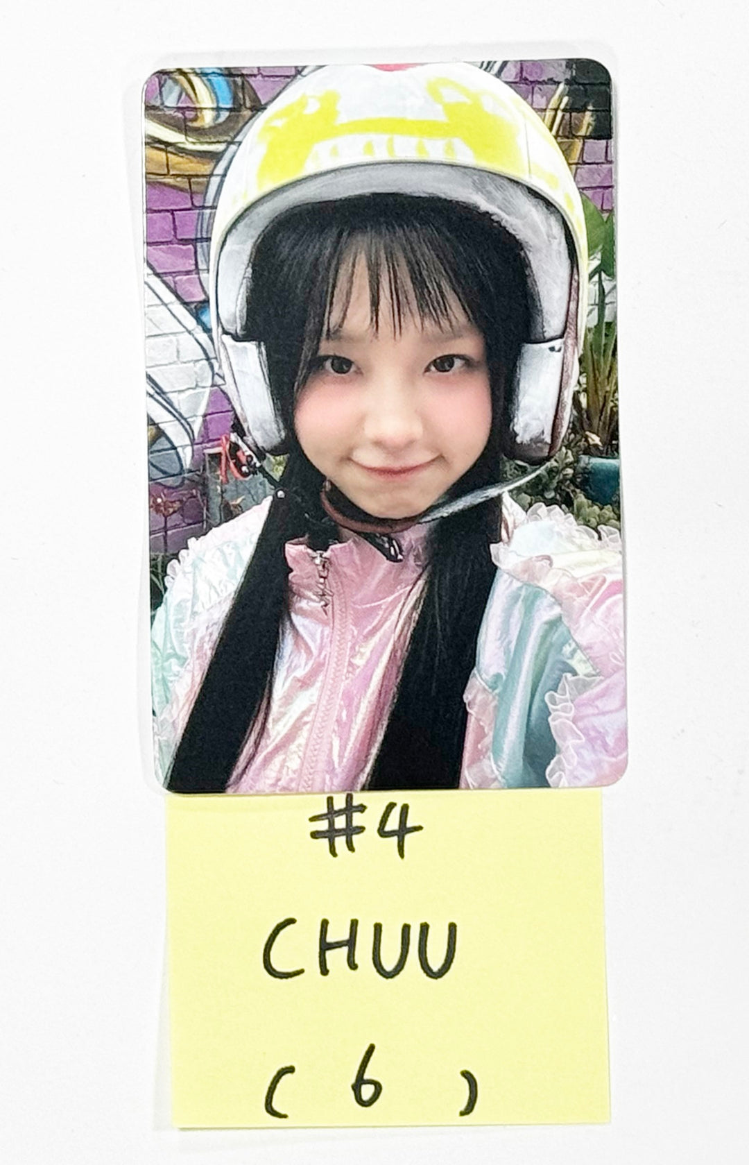 CHUU "Strawberry Rush" - Official Photocard [24.6.28] - HALLYUSUPERSTORE
