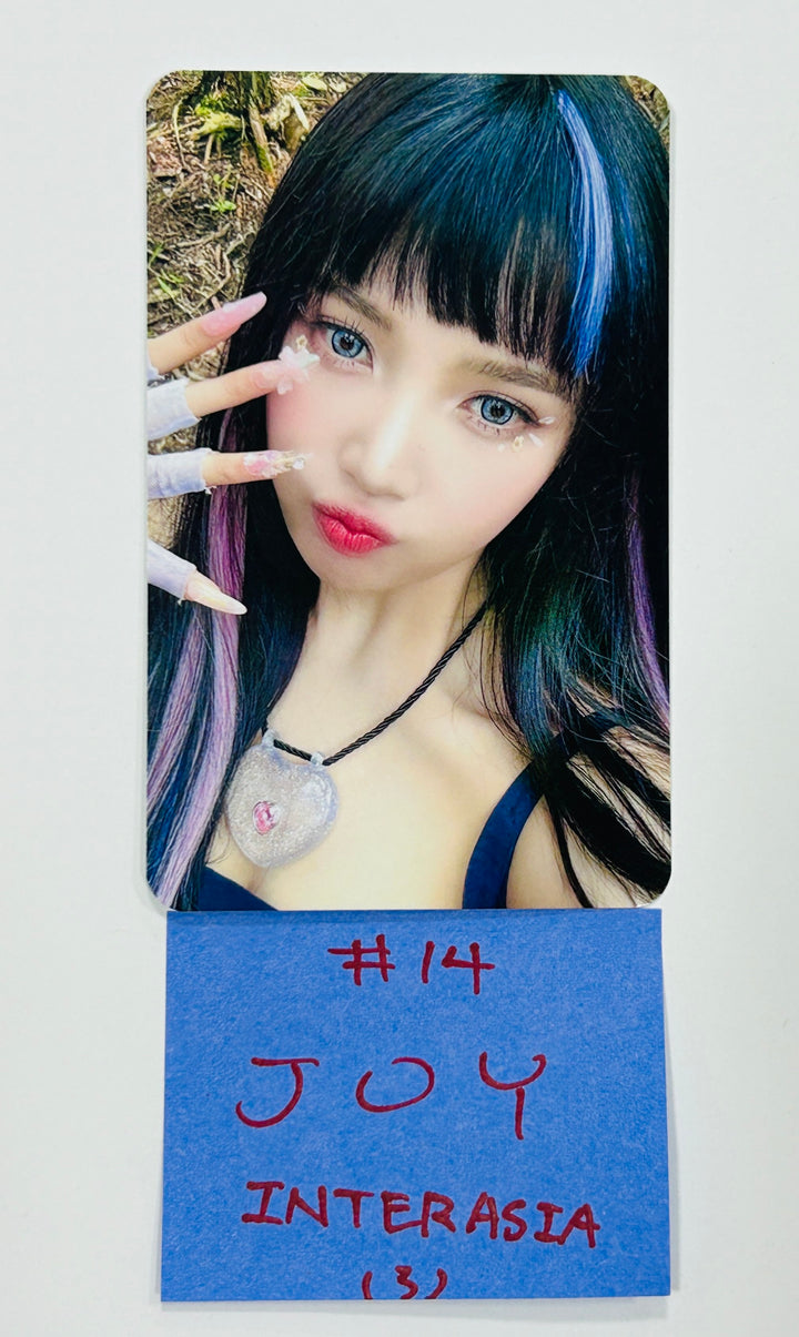 Red Velvet "Cosmic" - [Interasia, Everline, Ktown4U, Soundwave] Pre-Order Benefit Photocard [24.7.1] - HALLYUSUPERSTORE