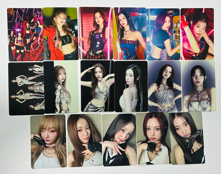 Wooah "Unframed" - Official Photocard [StayG Ver.] [24.7.1] - HALLYUSUPERSTORE