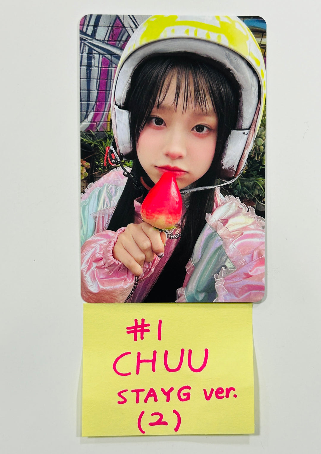 CHUU "Strawberry Rush" - Official Photocard (STAYG Album Ver.) [24.7.1] - HALLYUSUPERSTORE