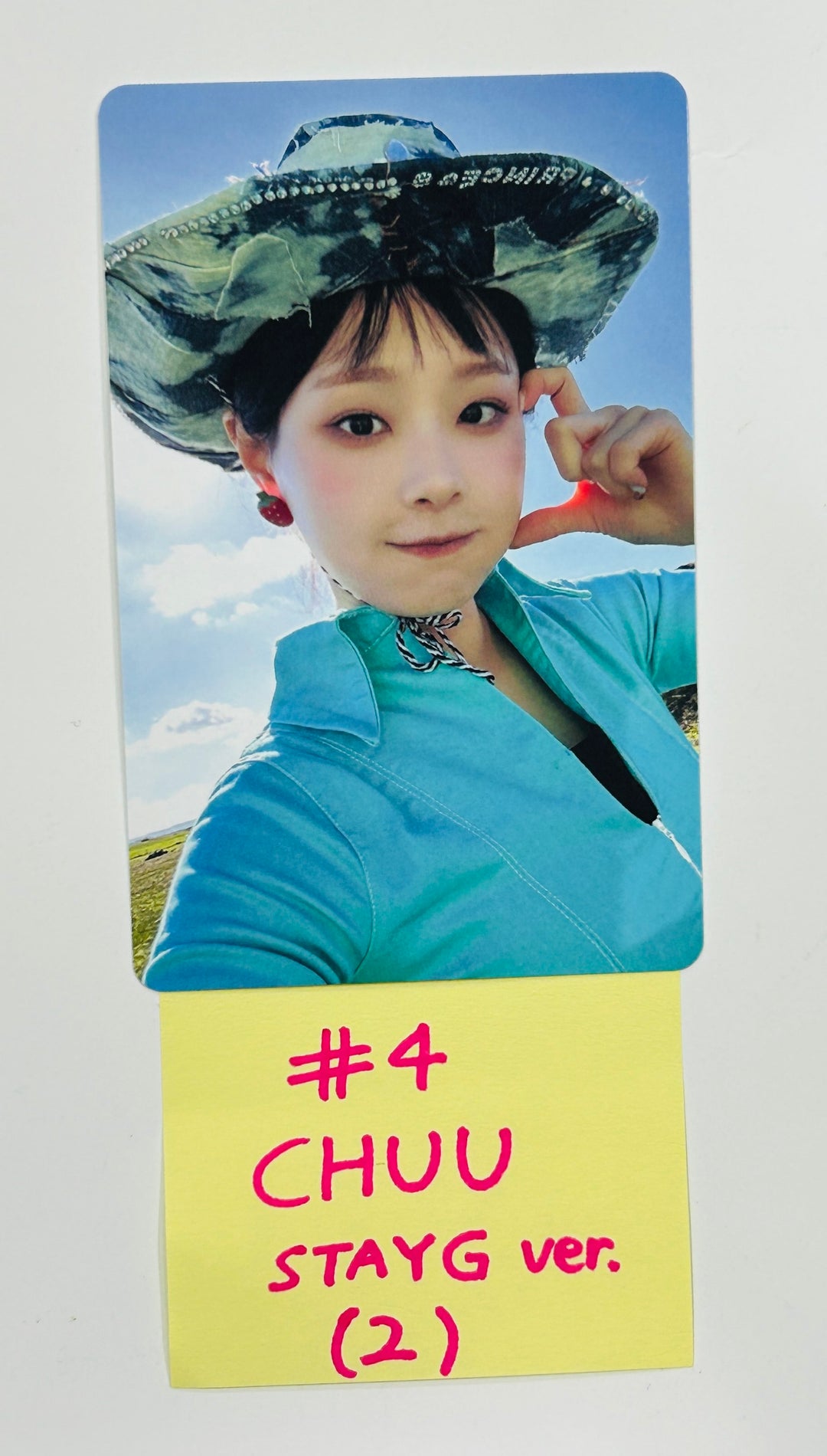 CHUU "Strawberry Rush" - Official Photocard (STAYG Album Ver.) [24.7.1] - HALLYUSUPERSTORE