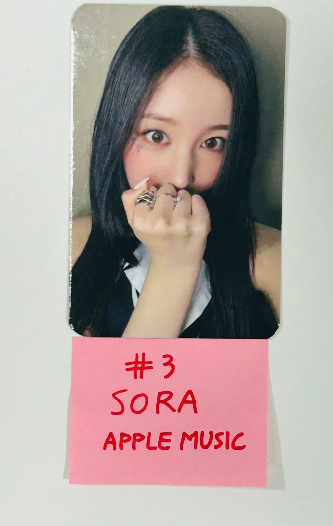Wooah "Unframed" - Apple Music Fansign Event Photocard Round 2 [24.7.2] - HALLYUSUPERSTORE