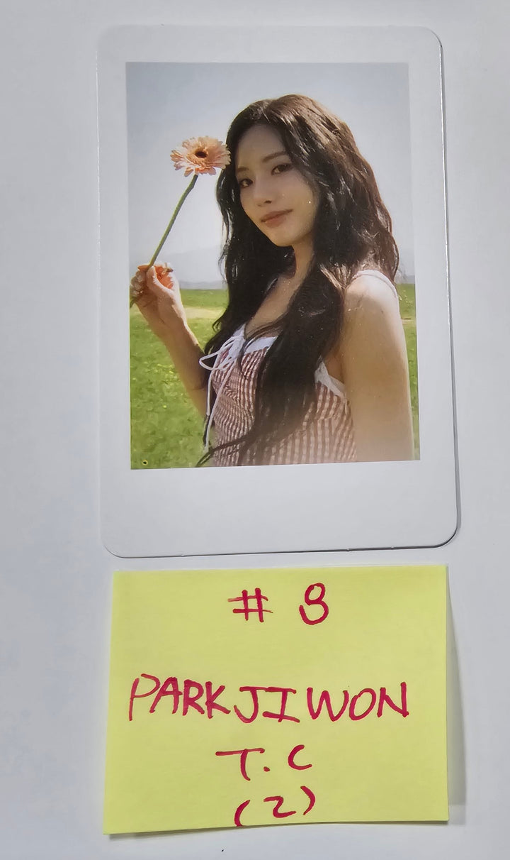 Fromis_9 "FROM SUMMER" Photo Exhibition - Official Trading Photocard [24.7.5] - HALLYUSUPERSTORE