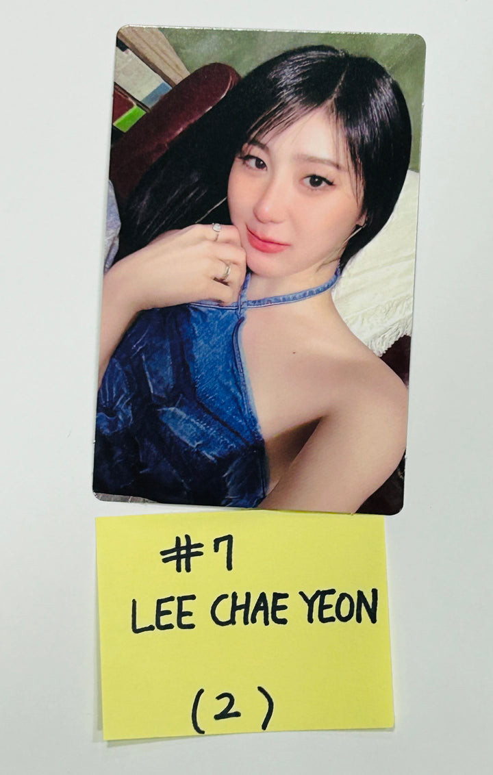 Lee Chae Yeon "SHOWDOWN" - Official Photocard [Standard &amp; Poca Album Ver.] [24.7.5] - HALLYUSUPERSTORE